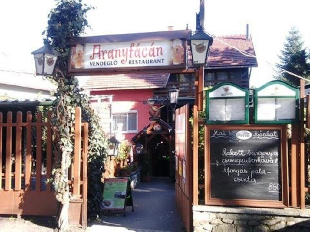 Panorama Uduloszallo Sopron Bagian luar foto